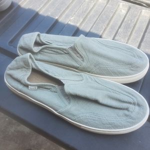 Sanuk slip on